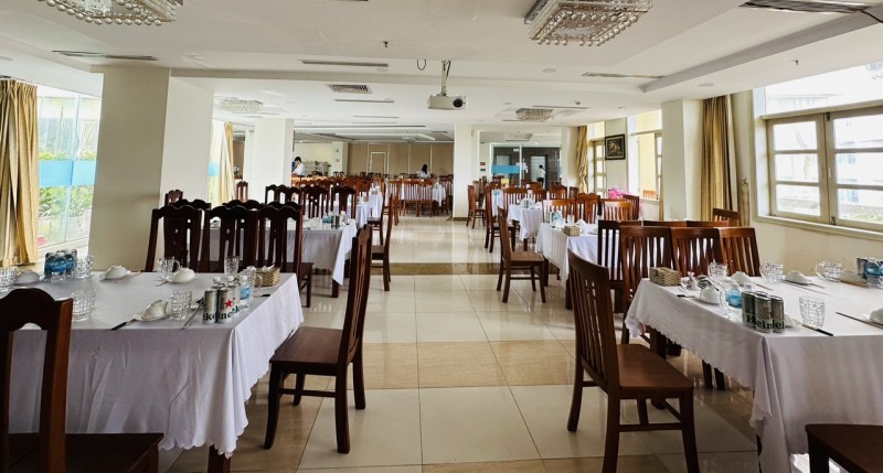 Nhà hàng Hòn Chồng hotel Nha Trang